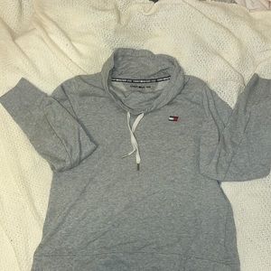 Tommy Grey sweater